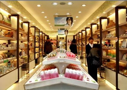 韓妝批發(fā) 低價(jià)位，高品位的經(jīng)營之道